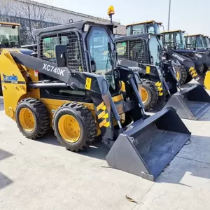 XC740K-Small-Skid-Steer-Loader-For-Sale-3